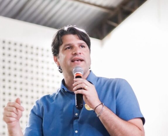 Leo Bezerra inicia plenárias do ‘Você Prefeito’ destacando participação popular na gestão e obras decididas por moradores