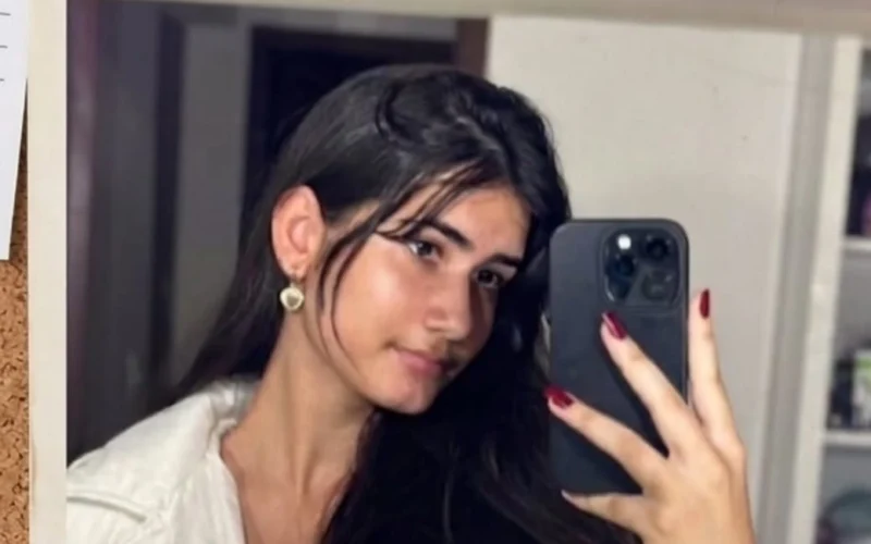 Adolescente desaparece após sair de casa no Valentina e família pede ajuda