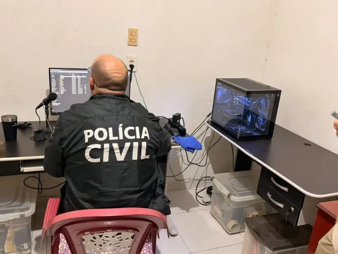 Suspeito de armazenar conteúdo de abuso sexual de crianças e adolescentes é preso, Paraíba