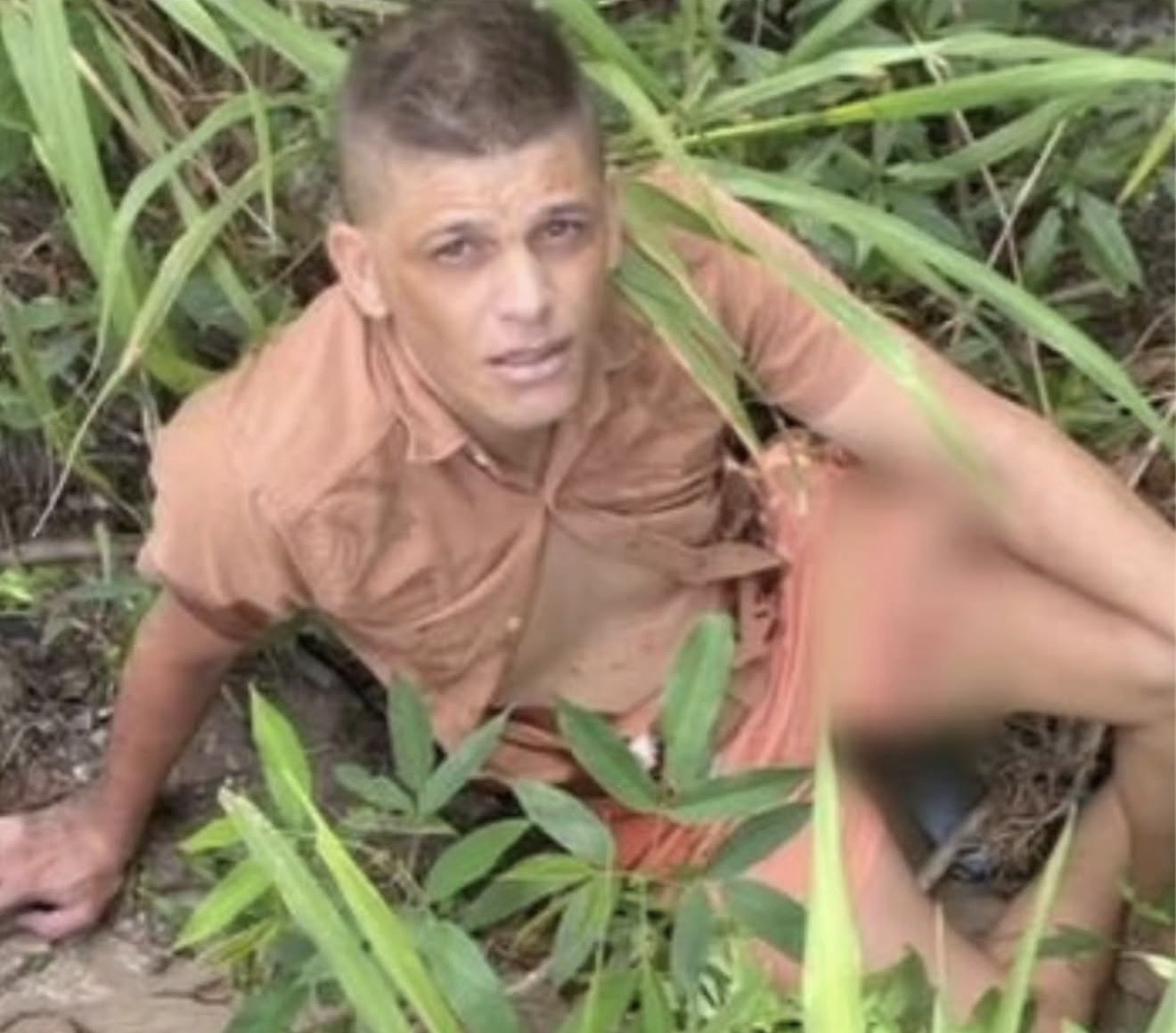 Foto vivo, cinco tiros nas costas e versão contestada: PM é preso por morte de trabalhador em Alhandra