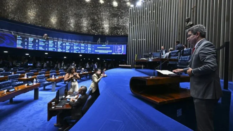 Ao vivo: Senado vota em 1º turno a PEC do fim da escala 6 X 1